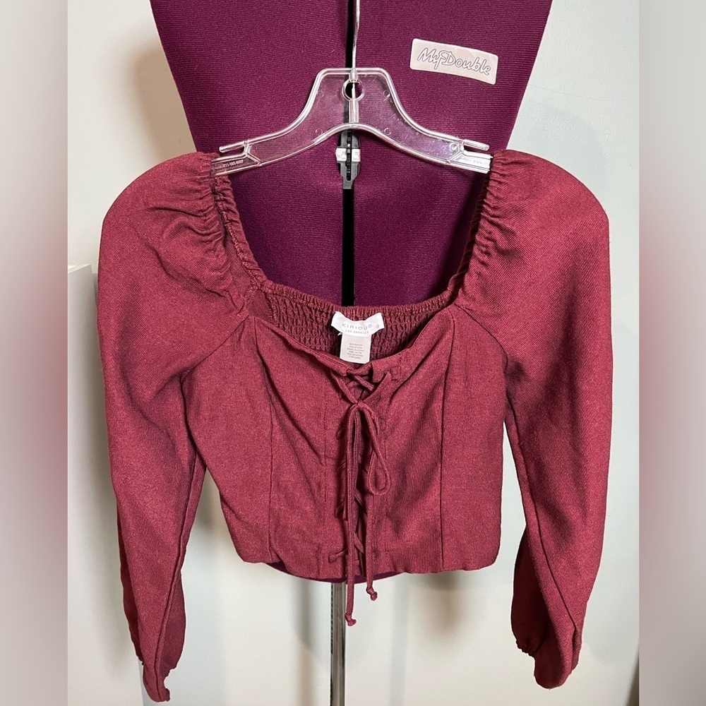 Kirious Top Blouse Cropped.  Women’s Size Small
